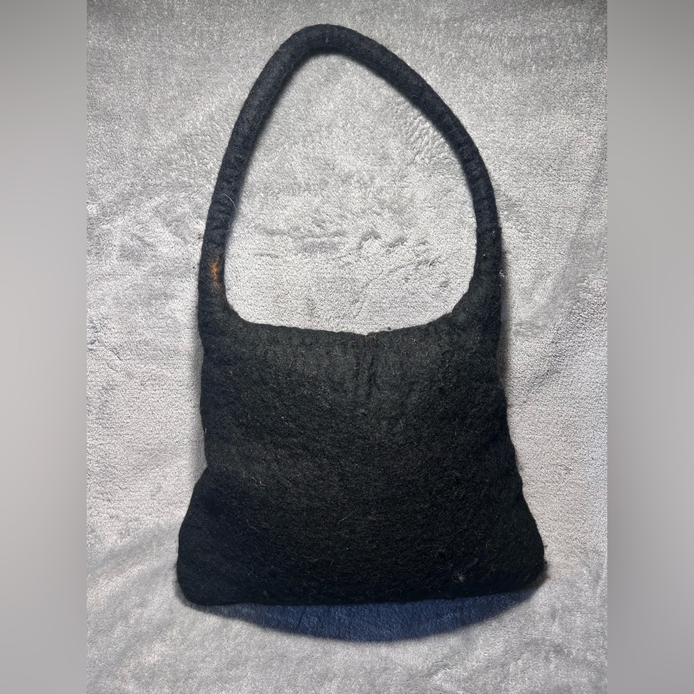 Rising Tide 100% Wool Floral 3D Rose Hippie Shoulder Bag - Picture 6 of 9